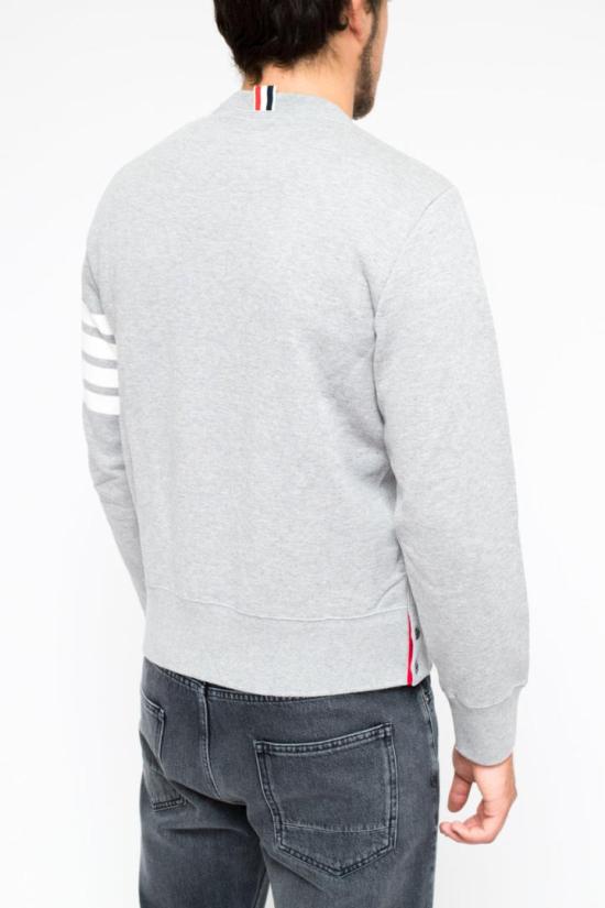 26SS 톰브라운 로고 패치 엔지니어드 4바 스웨트셔츠 MJT021H 00535 068 - THOM BROWNE