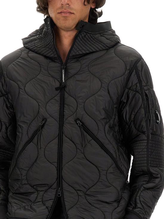  씨피 컴퍼니 숏패딩 17CMOW009A110158A999 BLACK DOM - C.P. COMPANY