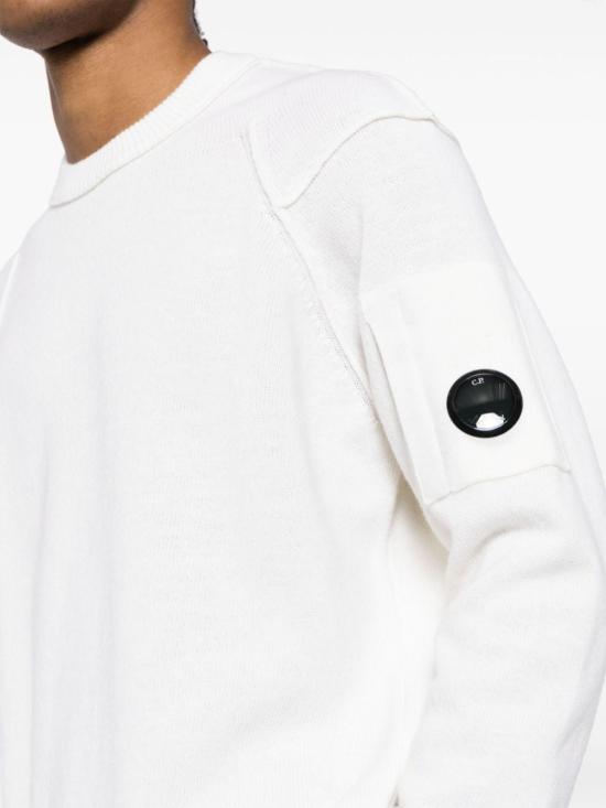  씨피 컴퍼니 램스울 GRS 크루넥 니트  17CMKN047A110149A103 GAUZE WHITE DOM - C.P. COMPANY