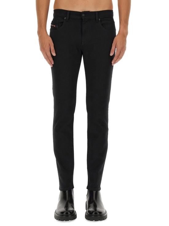 26SS 디젤 2019 D 스트럭트 슬림진 A03558 069YP 02 DOM