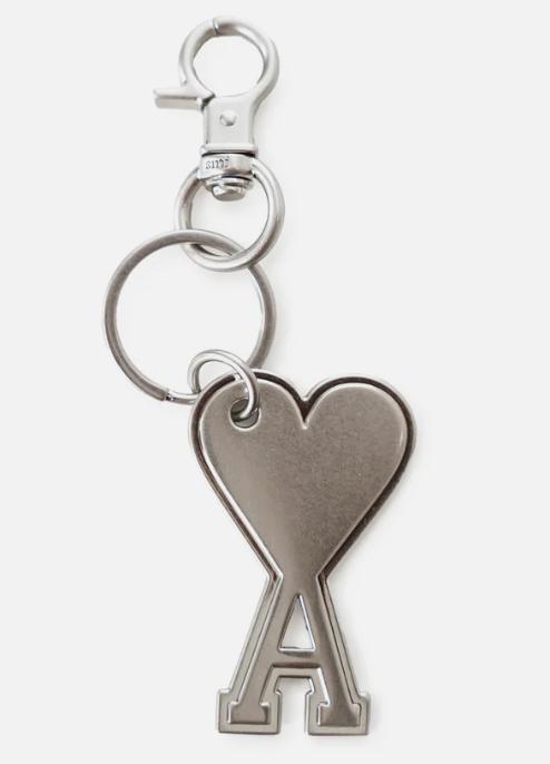 25SS 아미 하트 로고 키링 UKR906369905 DOM