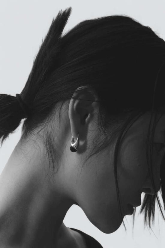  써드 리즌스 이어링 세 번째 이유 랍스터 귀걸이 - THIRD REASONS