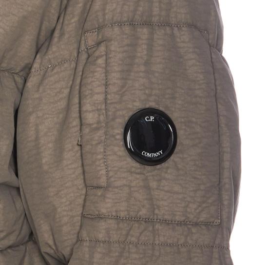  씨피 컴퍼니 숏패딩 17CMOW204A005991G359 WALNUT DOM - C.P. COMPANY