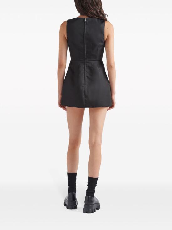  프라다 숏 원피스 230704S2321WQ8 black - PRADA