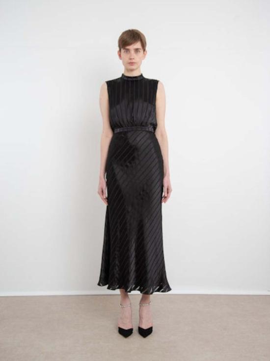  살로니 롱 원피스 이레귤러 스트라이프 새틴 데보어 드레스