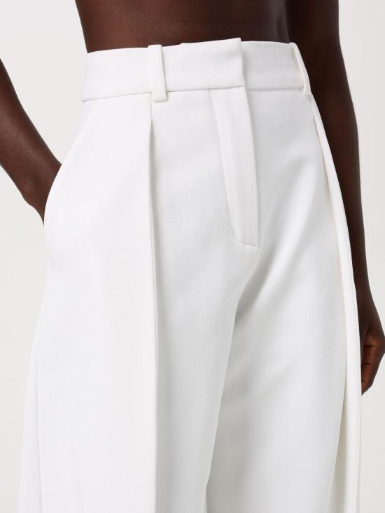 24FW 자크뮈스 팬츠 243PA1181667 100 White - JACQUEMUS