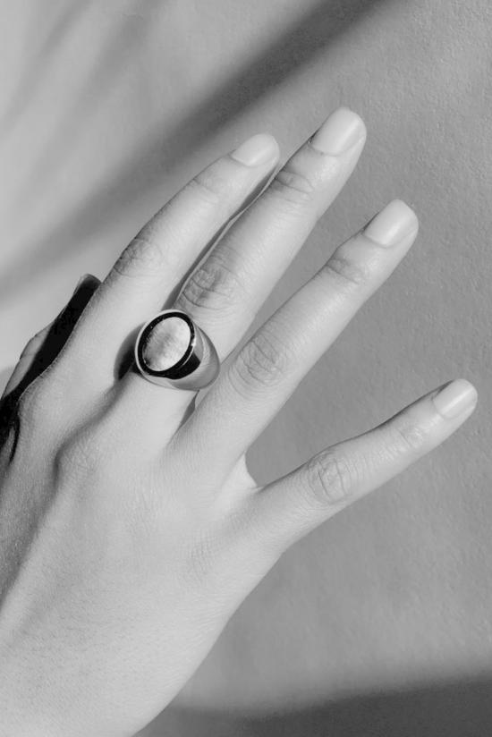  레기어 반지 레지에 마더 오브 펄 오벌 시그넷 링 브라스/블랙