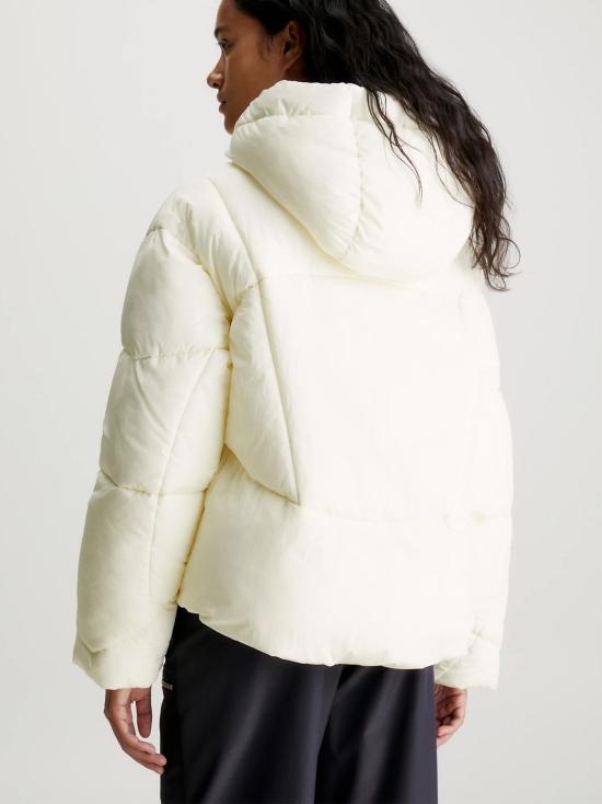  캘빈클라인 숏패딩 J20J221901 YBI WHITE - CALVIN KLEIN