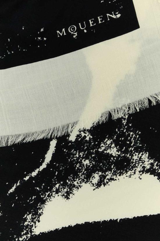 25SS 알렉산더 맥퀸 머플러/스카프 8147693643Q 9260 IVORYBLACK - ALEXANDER MCQUEEN