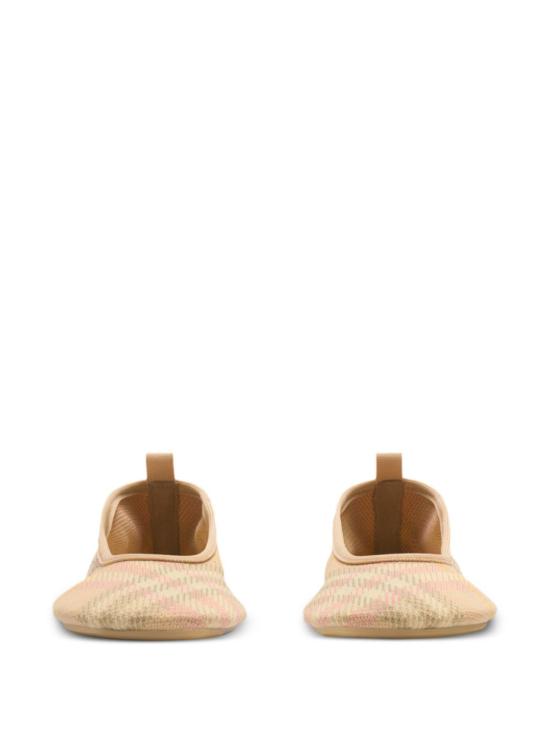  버버리 플랫 슈즈 8101053 - BURBERRY