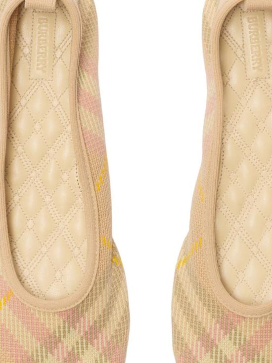  버버리 플랫 슈즈 8101053 - BURBERRY