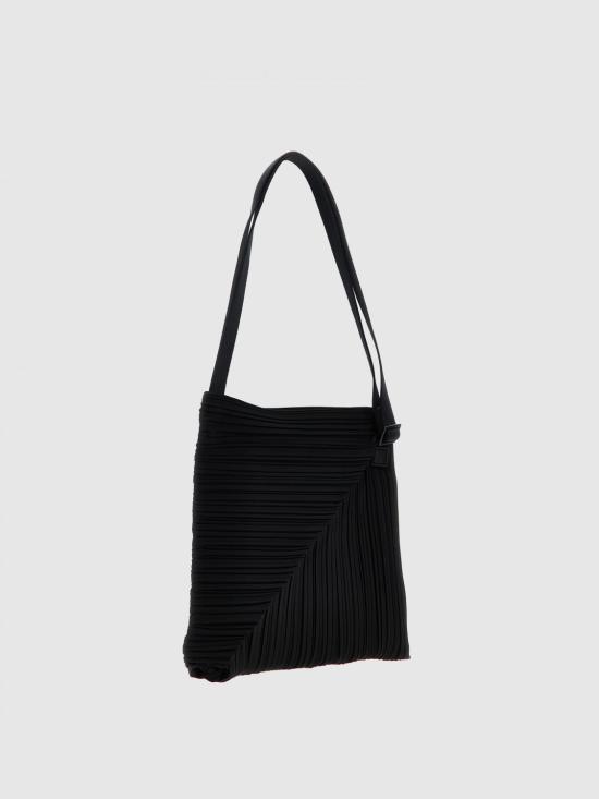 24FW 플리츠플리즈 숄더백 PP49AG531 15 Black - PLEATS PLEASE