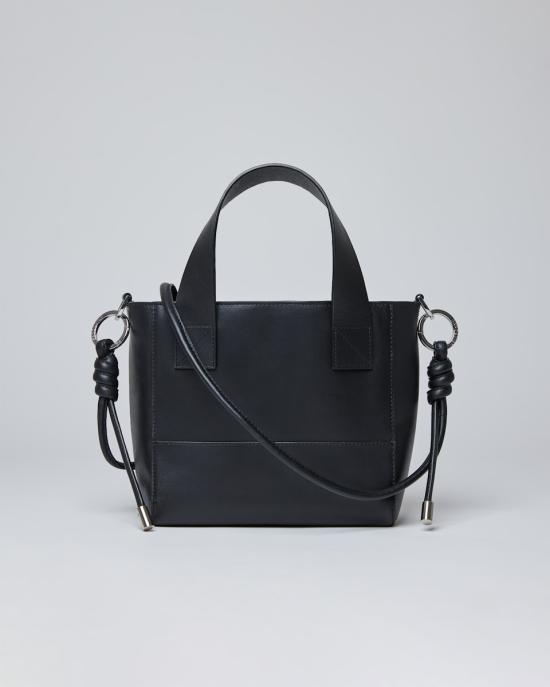 25SS 샌쿠비스트 토트백 SQA1518 BLACK - SANDQVIST