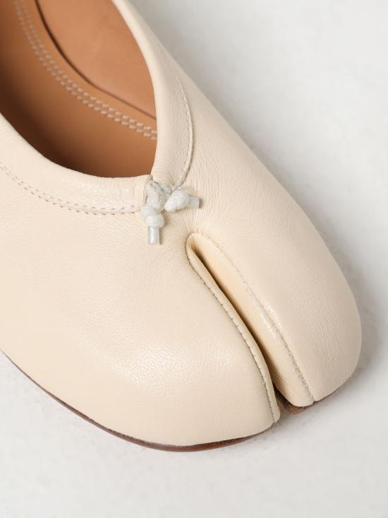 25FW 마르지엘라 플랫 슈즈 S58WZ0127P6378 T1003 Milk - MAISON MARGIELA