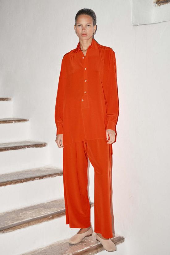  다두라 블라우스 다투라 실크 폴  플레임 - DATURA