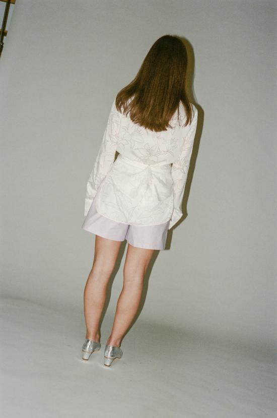  프리스카베라 셔츠 랩 어라운드 버튼 다운 셔츠 화이트 릴리 - PRISCAVERA