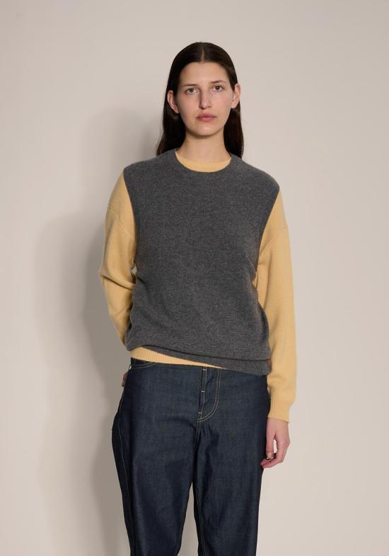  데미리 뉴욕 민소매 티셔츠 데밀리 요기 - DEMYLEE