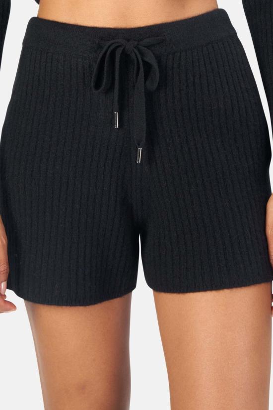  더 타일 클럽 숏팬츠 타일 클럽 페니 리브 캐시미어 반바지 블랙 - THE TILE CLUB