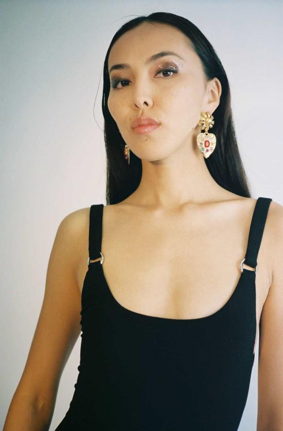  프리스카베라 숏 원피스 오픈 백 미니 드레스 블랙 - PRISCAVERA