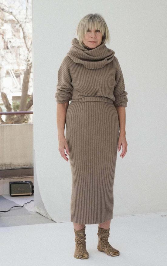  베이스레인지 미디 스커트 베이스렌지 카이 스커트