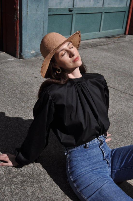  코코볼로 블라우스 포엣 스모크 블랙 - COCOBOLO