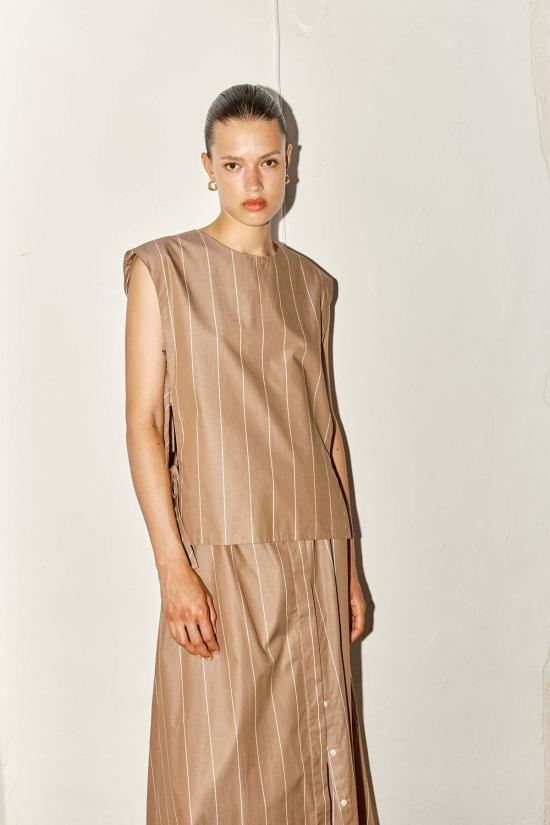  다두라 민소매 티셔츠 다투라 스트라이프 나라 탑 아몬드 브라운/아이보리 스트라이프 - DATURA