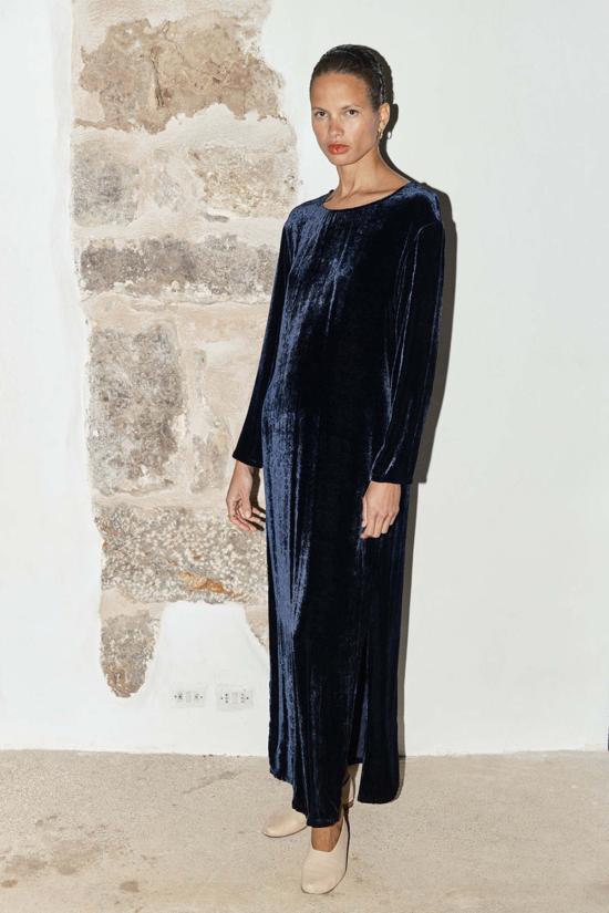  다두라 롱 원피스 다투라 실크 벨벳 아바 드레스 미드나잇 블루 - DATURA