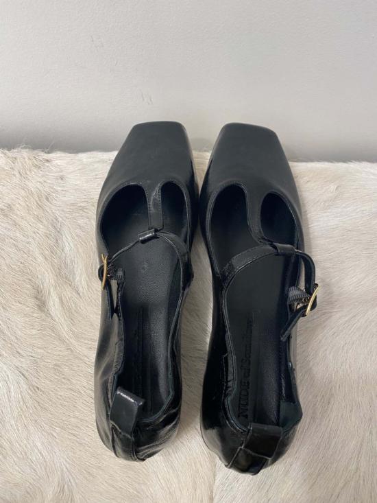  NuDE of Scandinavia 뮬/슬리퍼 Nu De Of Scandinavia Chloe T 스트랩 발레 플랫 블랙 - OTHER BRANDS