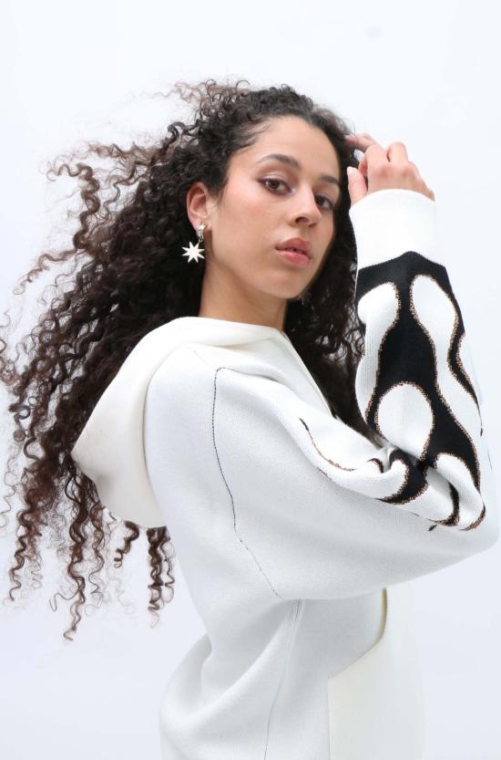  giu giu 후드 티셔츠 지우 지우 도그 갓 스웨트셔츠 화이트 - OTHER BRANDS