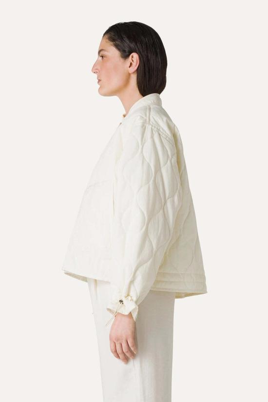  오오에프 자켓 우프 숏 퀼팅 재킷 바닐리아 - OOF