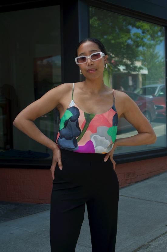  언타이틀드 인 모션 민소매 티셔츠 제목 없음 모션 살라시아 탱크 아리스테아 - UNTITLED IN MOTION