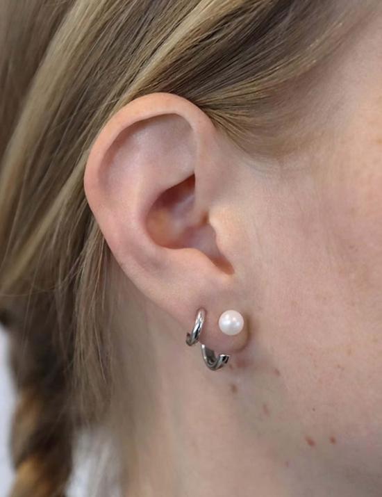  마리아 블랙 이어링 프리다 진주 귀걸이