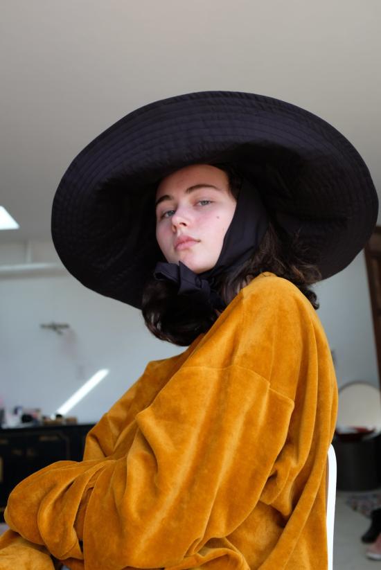  베클리나 버킷햇 Beklina Volluminoso 타이  블랙