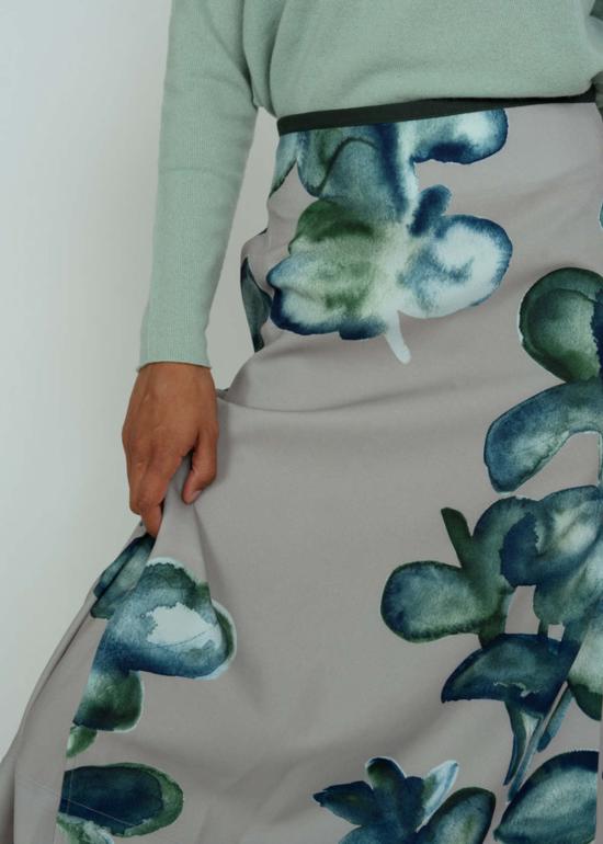  오디 미디 스커트 옵 아트 트리 스커트 옅은 실버 - ODEEH