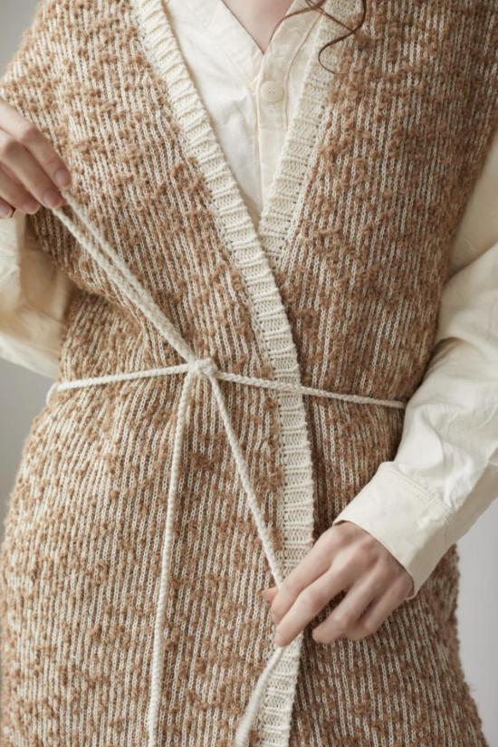  울 하이드 베스트 니트 위브  프랄린 - WOL HIDE