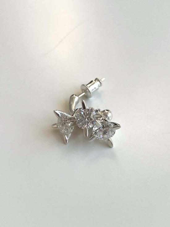  E.M. 이어링 쓰리 스톤 스터드  실버 - OTHER BRANDS