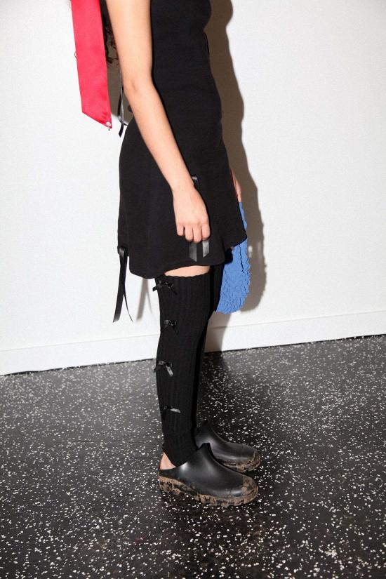  케이코 양말 Kk Co Giu Giu X Kk Co Bow Down 데미 포인트 레그 워머 블랙 - KKCO