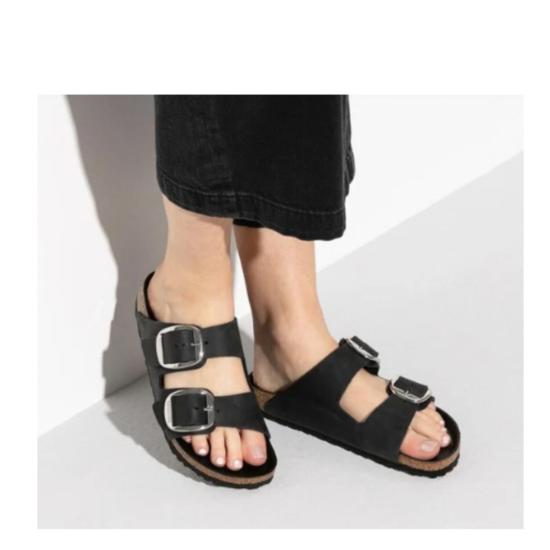  버켄스탁 뮬/슬리퍼 버켄슈톡 아리조나 빅 버클 하이 샤인 샌들 에크루 - BIRKENSTOCK
