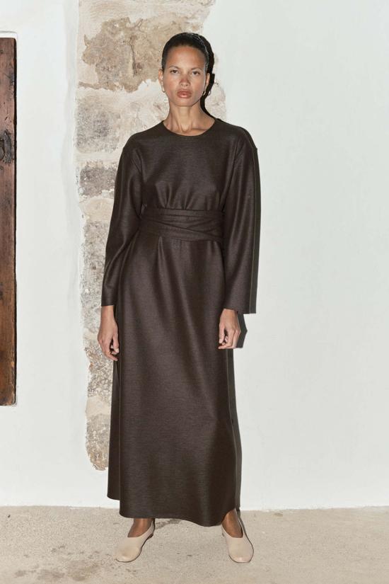  다두라 롱 원피스 다투라 보일드 울 아바 드레스 모카 - DATURA