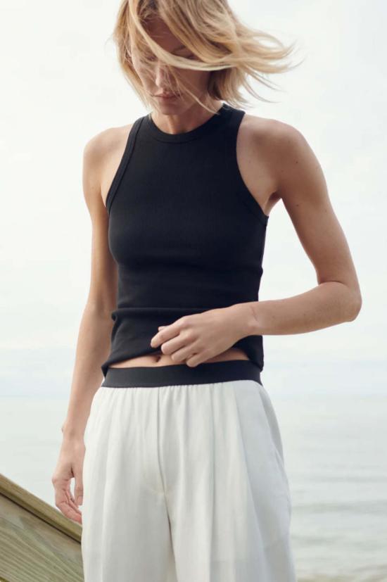  SOLD OUT 반팔 티셔츠 품절 Not So Basic Tank Black
