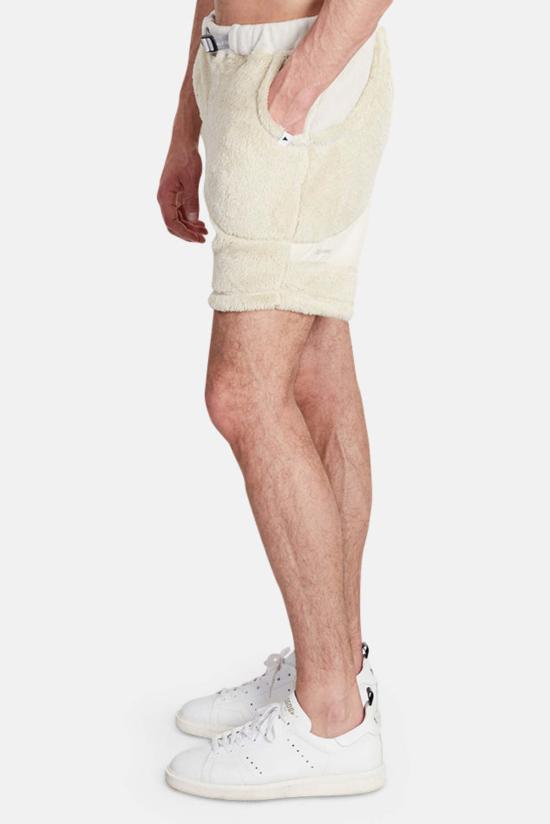  앤드원더 숏팬츠 And Wander 하이 로프트 플리스 반바지 오프 화이트 - AND WANDER