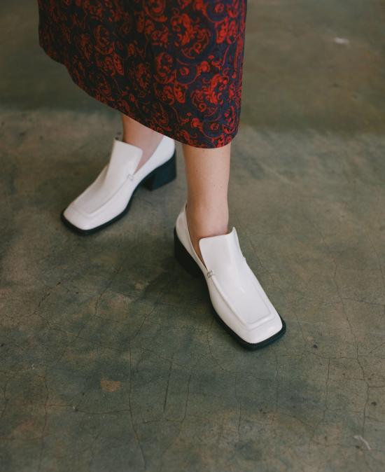  Suzanne Rae 뮬/슬리퍼 수잔 레이 와이드 토  화이트 - SUZANNE RAE