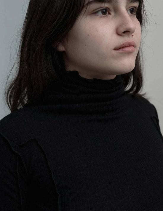  베이스레인지 터틀넥 오마토 - BASERANGE