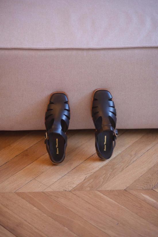  Anne Thomas 샌들 앤 토마스 해크니 샌들 블랙