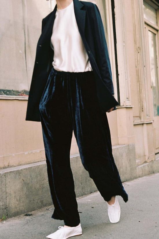  다두라 스트레이트 팬츠 다투라 실크 벨벳 유도 팬츠 미드나잇 블루 - DATURA