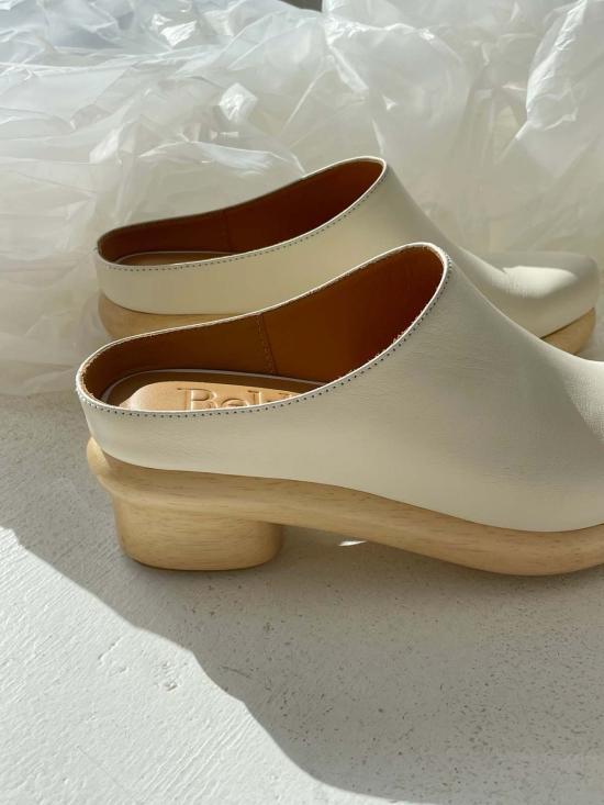  베클리나 뮬/슬리퍼 Beklina 로우 세디아 클로그 오프 화이트 - BEKLINA