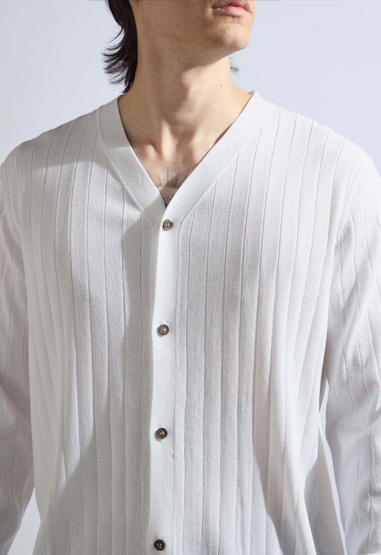  더 엔케이씨 스토어 가디건 Nkc 캐주얼  화이트 - THE NKC STORE