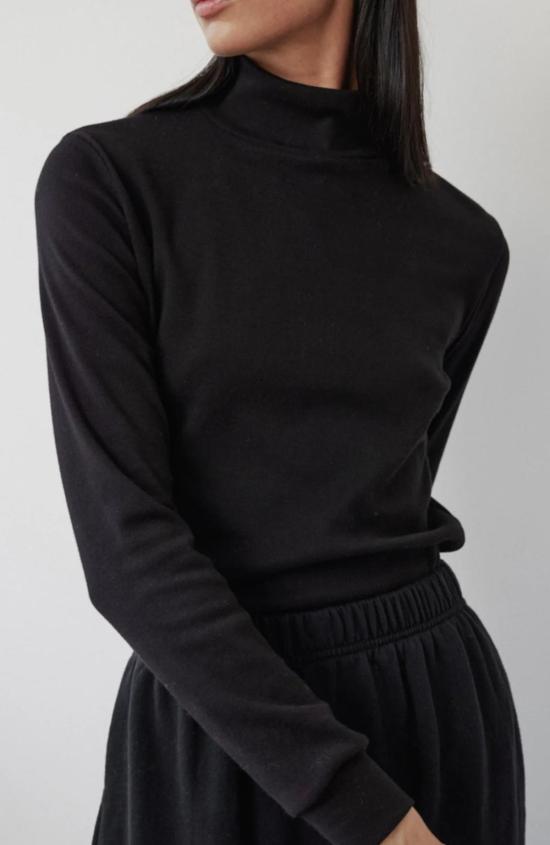  울 하이드 터틀넥 울하이드 이지  블랙