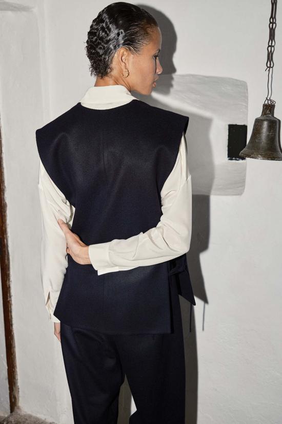  다두라 베스트 다투라 나이트 로덴 양모 조끼 나이트 - DATURA