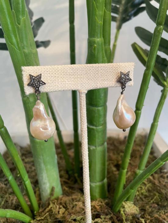  MELA 이어링 멜라 펄 바로크 드롭